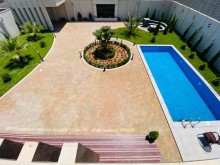 Panoramalı pəncərələri ilə gözoxşayan villa , -6