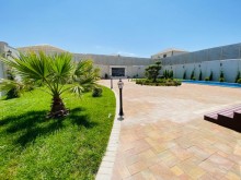 Panoramalı pəncərələri ilə gözoxşayan villa , -7