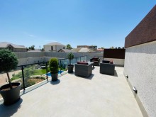 Panoramalı pəncərələri ilə gözoxşayan villa , -8