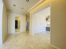 Panoramalı pəncərələri ilə gözoxşayan villa , -15