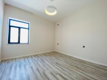 Panoramalı pəncərələri ilə gözoxşayan villa , -18