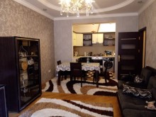 Satılır Yeni Tikili, Nəsimi.r, 28 May.m-5