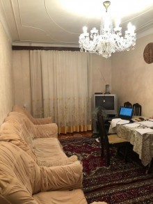 hazi aslanov metrosu 3 otaqli kohne bina evi, -2