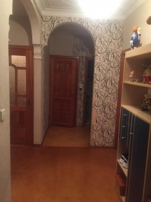 hazi aslanov metrosu 3 otaqli kohne bina evi, -7