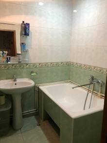 hazi aslanov metrosu 3 otaqli kohne bina evi, -9