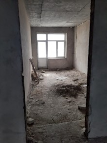 Satılır Yeni Tikili, Yasamal.r-7
