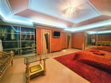 Kirayə (Aylıq) Yeni Tikili, Yasamal.r, Elmlər Akademiyası.m-14