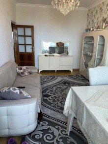 3 otaqli kohne bina evi Hazi Aslonov q., -3