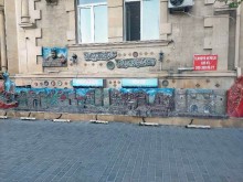 Baku Moll ilə üzbəüz, sahəsi 100 kv.m olan obyekt kirye verilir, -1