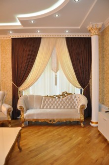 binede azpetrolun yaninda 2 mertebe ev almaq, -4