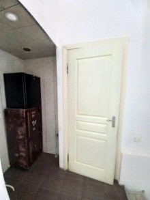 şəhəri̇n mərkəzi̇ndə - 78 kv.M qabaği şüşəli̇ obyekt i̇carəyə obyekt, -8