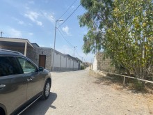 Şüvəlanda 6 sot topraq sahəsi almaq. Mayak bağlarında 1-ci yol ayrıcından sağ tərəfdə, -5