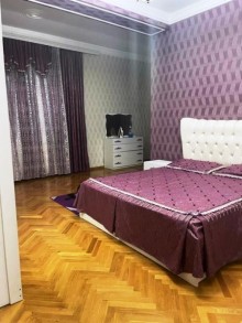 Nizami metrosunun yanında 12/5 mərtəbəli yeni tikili binada 4 otaqli ev, -6