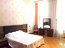 Teymur Eliyevde, 11 otaqlı kiraye villa, -6