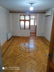 Qarayevde 3 otaqli kohne menziller, -1