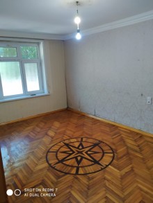 Qarayevde 3 otaqli kohne menziller, -6