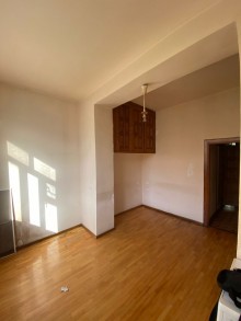 Nerimanovda 2 otaqli kohne menziller, -1