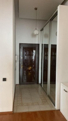 Satılır Yeni Tikili, Yasamal.r, Elmlər Akademiyası.m-15
