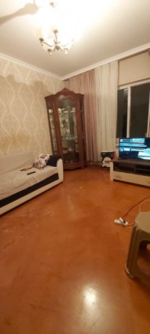 2 otaqli köhnə tikili ev Hezi Aslanov m, -3
