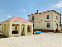 Mərdəkanda Şanı otel yaxınlığında bağ evi satılır , -6