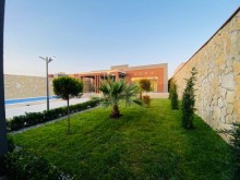 Mərdəkanda 1 mərtəbəli 5 otaqlı hovuzlu villa satılır, -1
