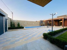 Mərdəkanda 1 mərtəbəli 5 otaqlı hovuzlu villa satılır, -5