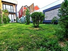 Mərdəkanda Dalğa Beach çimərliyi yaxınlığında dənizə 5 dəqiqə məsafədə gözəl villa satılır, -5