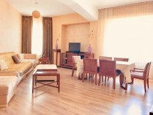Gənclikdə Zoopark yanında 4 otaqlı mənzil satılır, -4