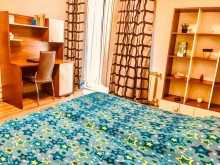 Gənclikdə Zoopark yanında 4 otaqlı mənzil satılır, -6