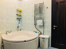 Gənclikdə Zoopark yanında 4 otaqlı mənzil satılır, -13