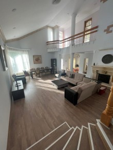 Badamdarda 2 mərtəbəli kirayə villa, -8