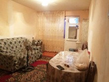 xirdalanda 2 otaqli köhnə tikili evlər, -2