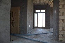 Masazırda Yeni Bakı yaşayış komleksi yaxınlığında həyət evi satılır, -12