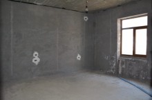 Masazırda Yeni Bakı yaşayış komleksi yaxınlığında həyət evi satılır, -16