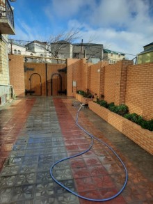 Kirayə  ev 3 mertebe 9 otaq, -1