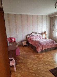 Kirayə  ev 3 mertebe 9 otaq, -13