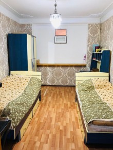 Hazi aslnovda 3 otaqli köhnə tikili evlər, -4