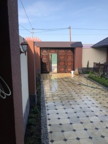Buzovnada heyet evi satilir xrustalni terefde, -13