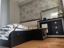 xirdalanda 3 otaqli yeni tikili evler, -1