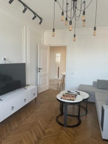 tbilisi prospektinde 2 otaqli yeni tikili evler, -1