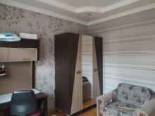 Xırdalanda məktəbə, avtobus dayanacağına  2 mertebeli ev satilir, -19
