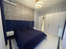 Merdekan qesebesinde 4 sot torpaq sahesinde insa edilmish 1 mertebeli villa, -17