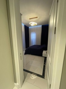 Merdekan qesebesinde 4 sot torpaq sahesinde insa edilmish 1 mertebeli villa, -20