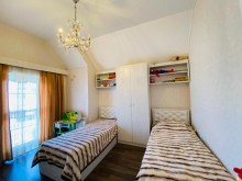 Nardaran Lehic baglari villalar olan məhəllədə  2 mertebeli bağ evi satılır, -8
