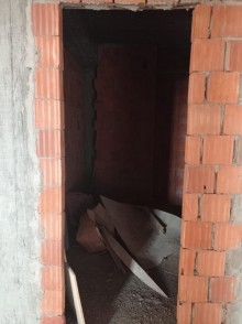 Daxili qoşunlarin Baş idarəsinin yaxinligi. Qoşa zapravka tərəfə 3 otaq podmoyak menzil satilir, -6