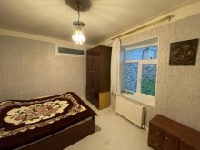 novxani aquapark, novxani hotel ve novxani cimerliyine 10 deqiqe yolu olan bag evi satilir, -15