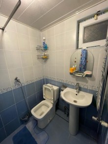 novxani aquapark, novxani hotel ve novxani cimerliyine 10 deqiqe yolu olan bag evi satilir, -18