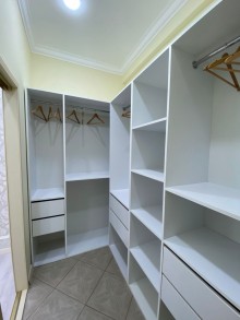 2 otaqli menzil əşyalarla birlikdə satılır, -4