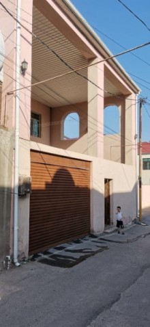 Xirdalan kruquna yaxin 2 mertebeli ev satilir, -2