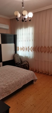 Xirdalan kruquna yaxin 2 mertebeli ev satilir, -4
